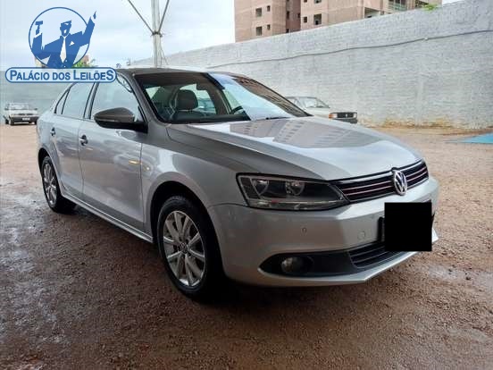 VOLKSWAGEN JETTA 2.0 COMFORTLINE 2011