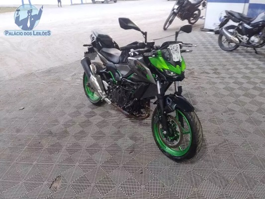 KAWASAKI/Z500 SE 2025