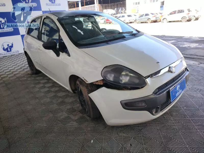 FIAT/PUNTO ATTRACTIVE 2016