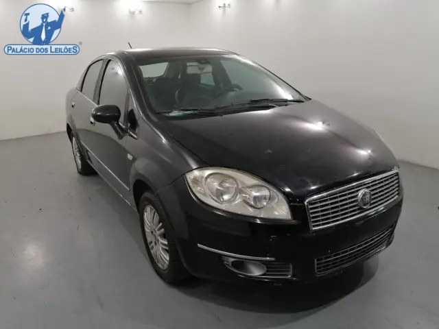 Fiat LINEA ESSENCE Dualogic 1.8 2013