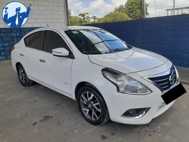 Nissan Versa Unique 1.6 16V 2016